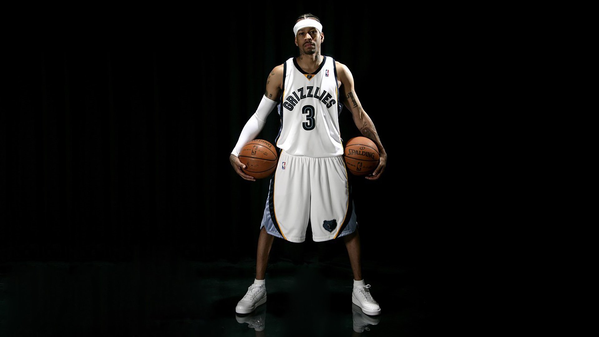 开云网站-NBA历史最佳球队：公牛王朝、勇士王朝谁更强？他们的阵容配置有何特点？